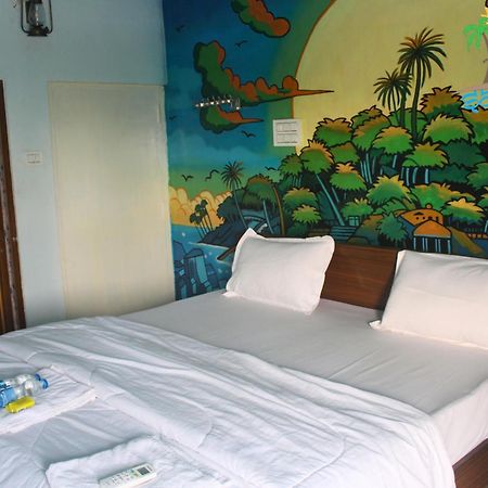 Hotel Saghar House Visakhapatnam Esterno foto